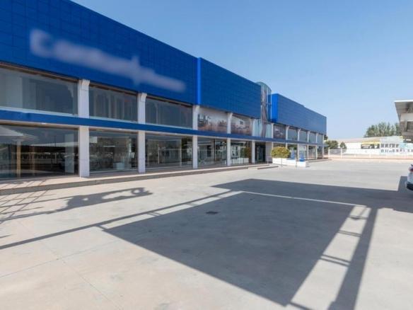 Industrial building for sale on the Granada-Malaga road, Santa Fe