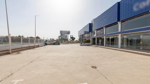 Industrial building for sale on the Granada-Malaga road, Santa Fe