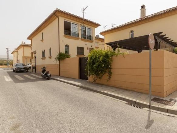 House or villa for sale on Calle del Poleo, Albolote