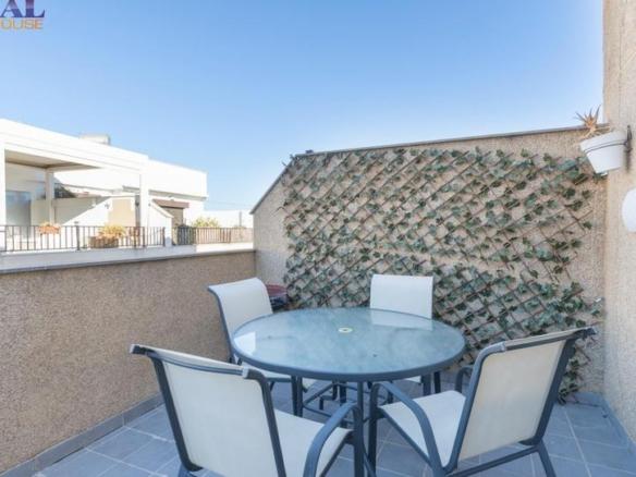 Penthouse for sale on Calle de Palencia, 23, Las Tres Cruces