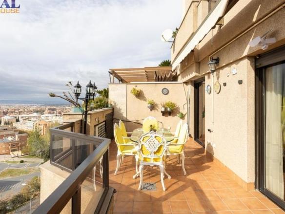 Penthouse for sale on Calle Cerro de Los Machos, 34, Camino de los Neveros – Serrallo
