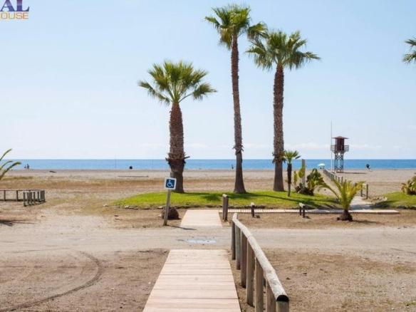 Apartment for sale on Calle Zinnia, 2, Playa de Granada
