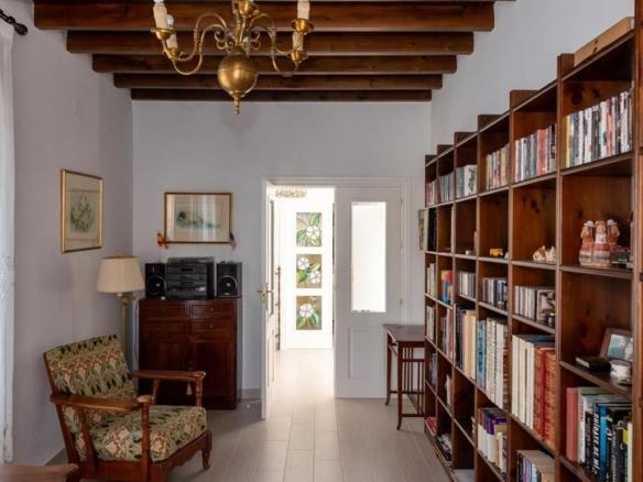House or villa for sale on Calle Sagasta, Lecrín