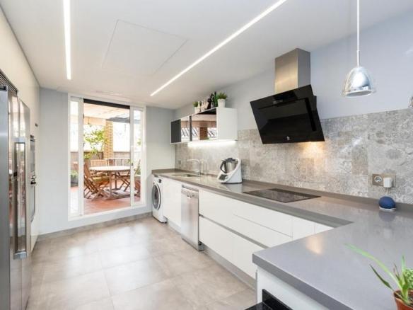 Townhouse for sale in Cerrillo de Maracena – Journalists