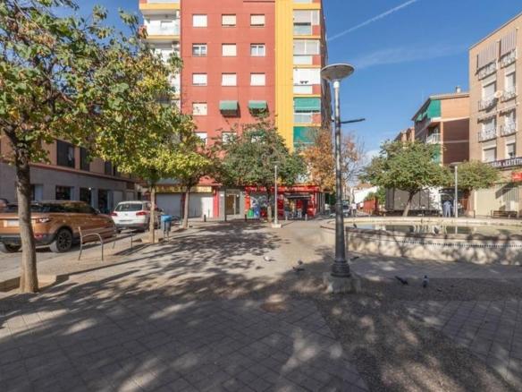 Apartment for sale in Plaza Sol y Luna, Zaidín neighborhood