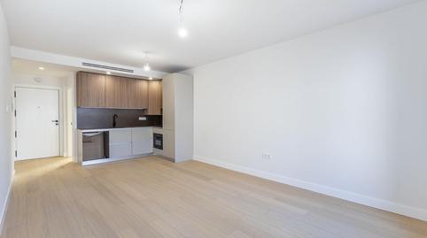 Apartment for sale on Horno del Vidrio Street, Albaicín neighborhood