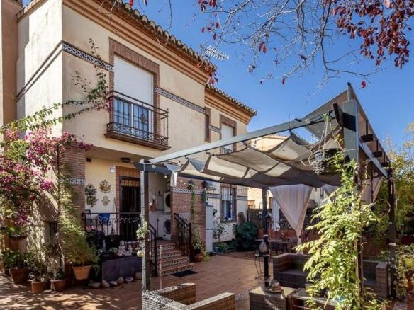 House or villa for sale in Huétor Vega