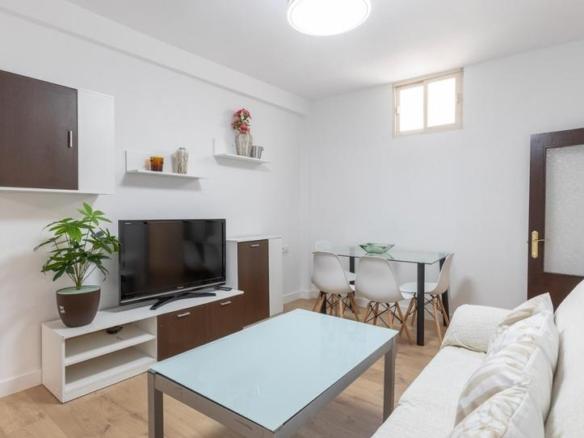 Apartment for sale on Calle Pintor Lopez Mezquita, Camino de Ronda