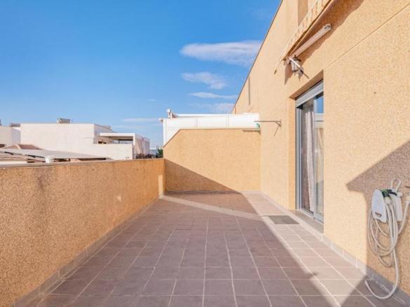 Penthouse for sale in Palencia, Las Tres Cruces