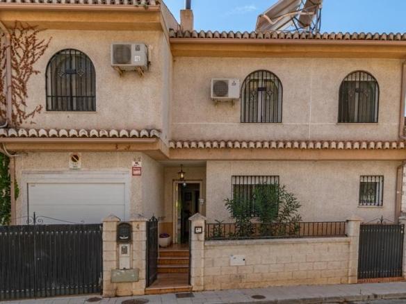 Townhouse for sale in Calle de Tarifa, 4, Híjar