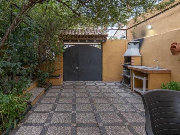 Townhouse for sale on Calle de Inglaterra, 13, Huétor Vega