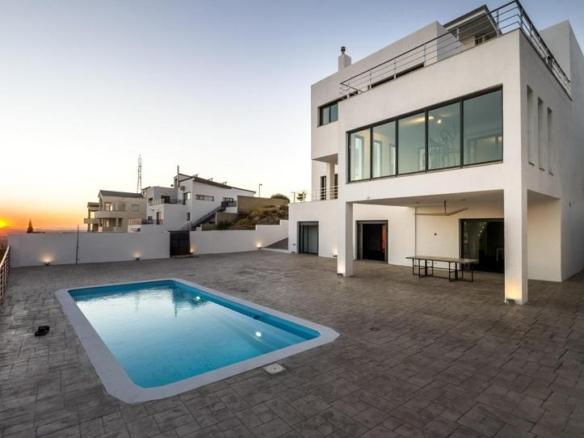 House or villa for sale on Calle Cenes de la Vega, 31, Altos de la Zubia