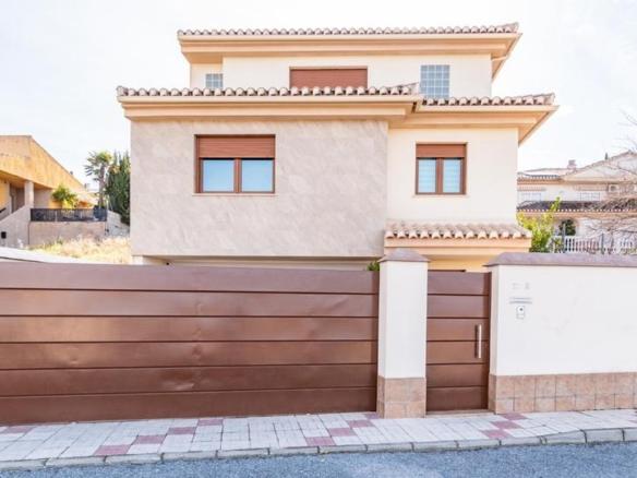 House or villa for sale in Barrio de la Vega