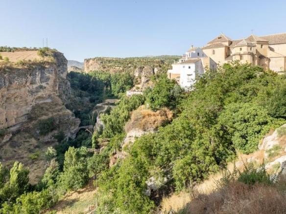 Townhouse for sale on Calle de la Baja Iglesia, 8, Alhama de Granada