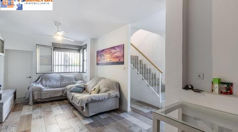 Townhouse for sale on Mulhacen Street, Peligros