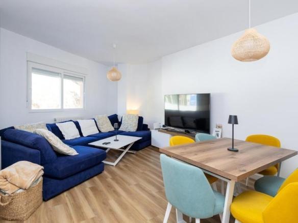 Apartment for sale on Crta. De la Sierra