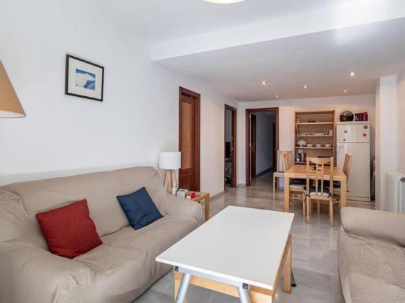 Apartment for sale on Guarnon Street, Bola de Oro