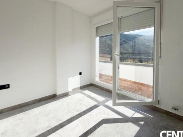 Apartment for sale in Sierra Nevada, Cenes de la Vega
