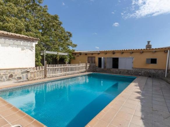 Rustic property for sale in Polideportivo