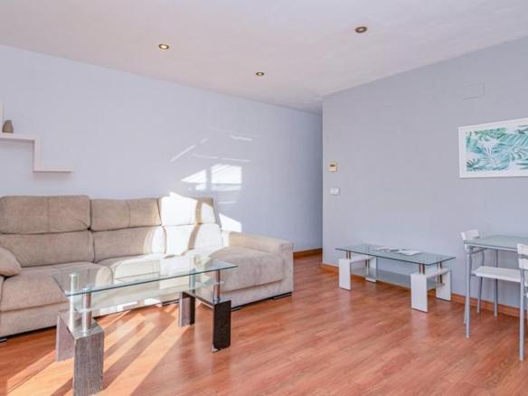Penthouse for sale on Calle de Palencia, Las Tres Cruces
