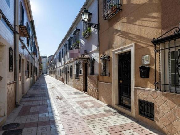Townhouse for sale on Calle Santa Herminia, San Francisco Javier