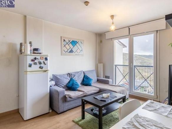 Apartment for sale on Calle Fuente del Tesoro, 54, Middle Zone