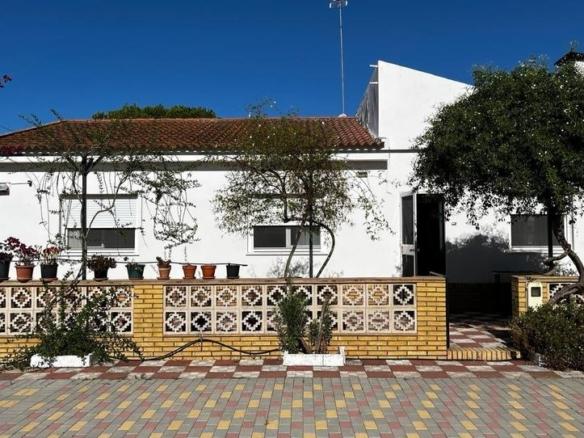 Rustic property for sale in Isla Cristina City