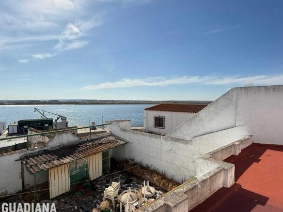 Townhouse for sale in Manuel Lerdo Tejada, Ayamonte city