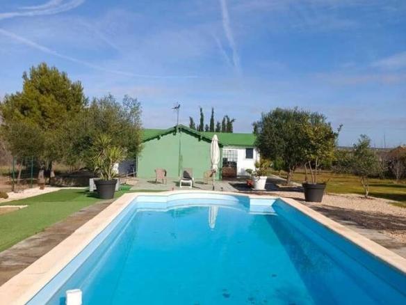 Rustic property for sale in Rociana del Condado