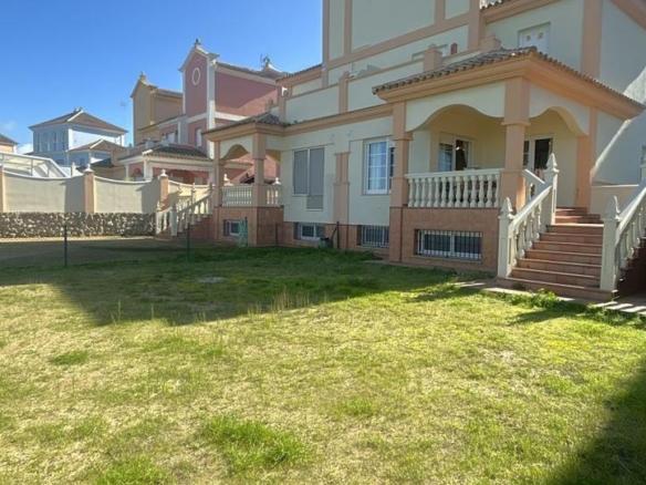 Townhouse for sale in Golf – Torre Almenara