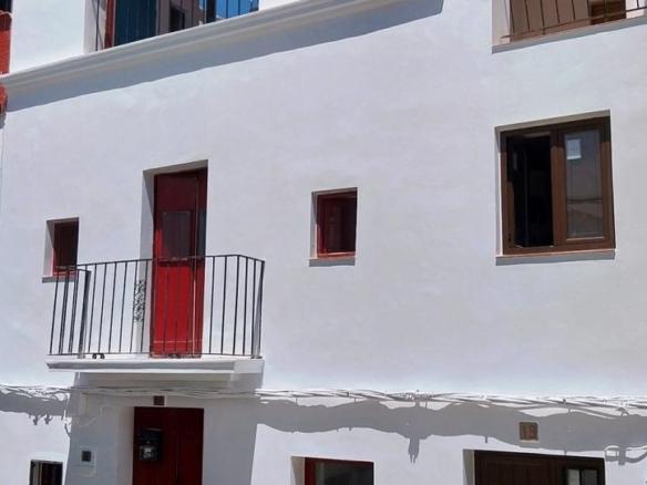 House or villa for sale on Calle Senabra, 17, Aroche