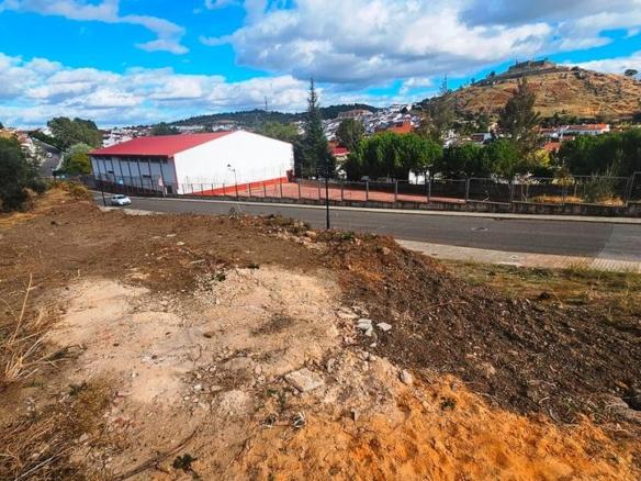 Residential property for sale on Calle Duende, 58, Aracena