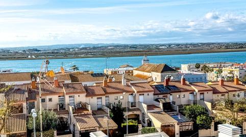 Townhouse for sale on Calle Cantabria, Ayamonte city