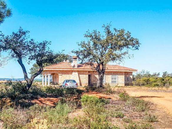 Rustic property for sale in Diseminado Fotea, Ayamonte city