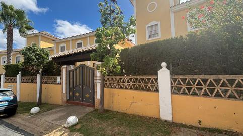 Townhouse for sale in Paseo de las Cumbres, Playa Golf, III, Islantilla Golf