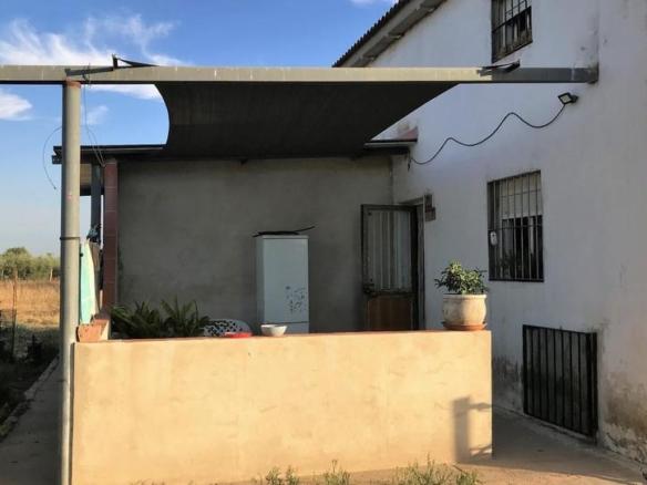 Rustic property for sale in Rociana del Condado