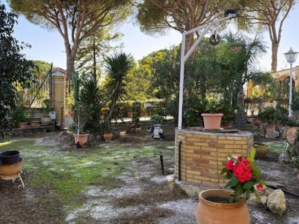House or villa for sale in Bonares