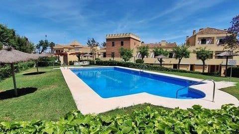 Townhouse for sale in Islantilla Golf