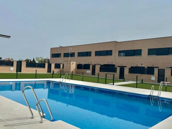 Townhouse for sale in Poligono Pp Valdepegas Norte, 13, Lepe