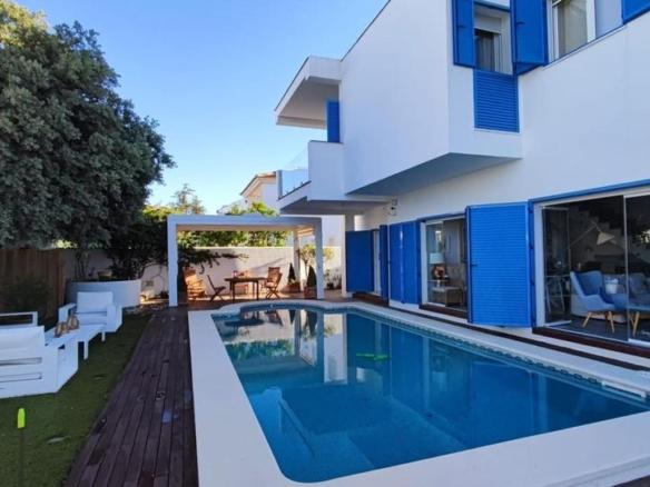 House or villa for sale in Urbasur