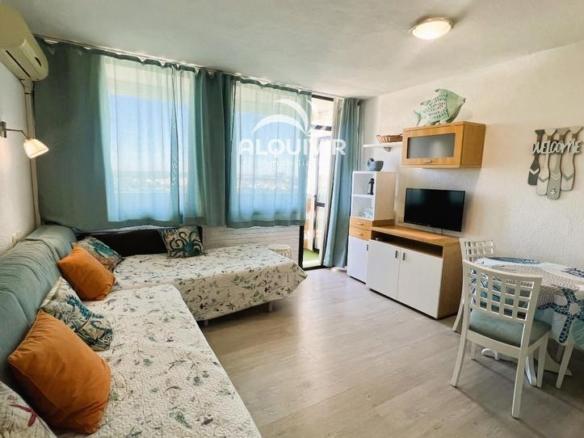 Apartment for sale in Sector L, Golf – Torre Almenara