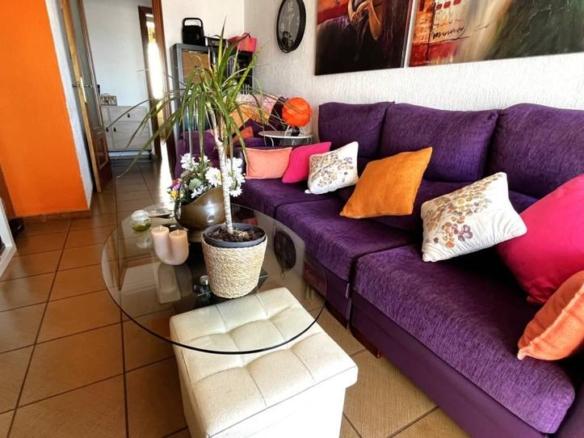 Apartment for sale on Isla Cristina Street, Isla Chica