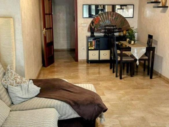 Apartment for sale on Calle Aroche 2, El Carmen – Cardeñas