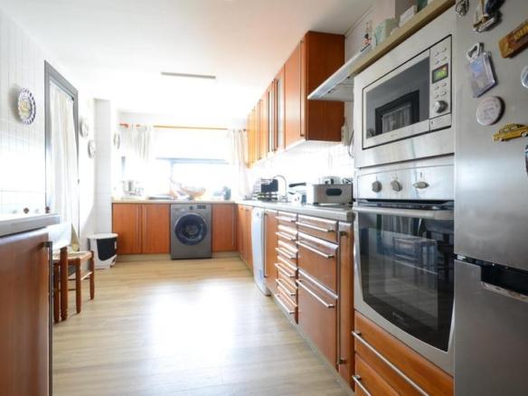 Apartment for sale on Avenida Cayetano Feu, Ayamonte city