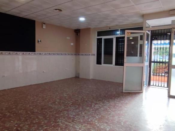 Commercial premises for sale in El Carmen – Cardeñas