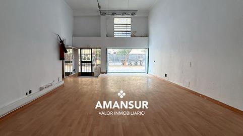 Commercial premises for sale on Avenida Italia, Centro