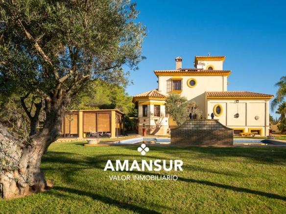 House or villa for sale on Avenida del Almendro, Dehesa – Monacilla