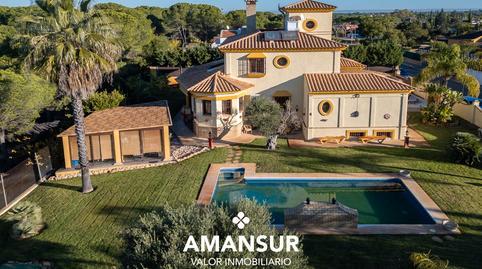 House or villa for sale on Avenida del Almendro, Dehesa – Monacilla