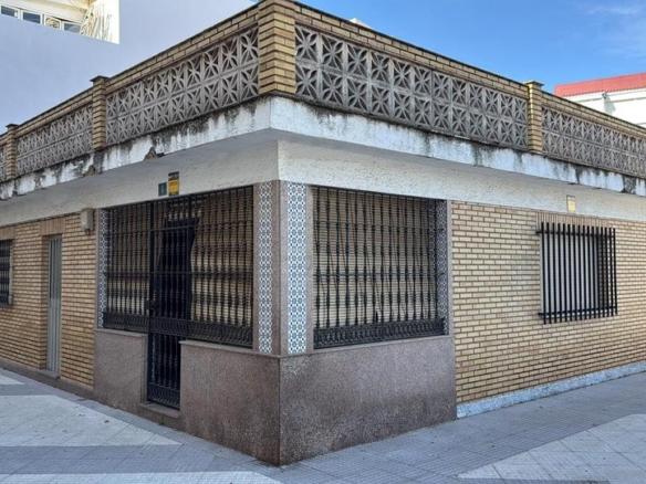 Townhouse for sale in Punta Umbría
