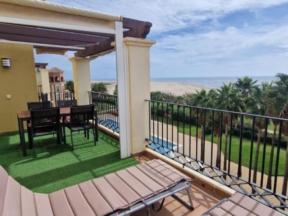 Penthouse for sale in Isla Canela